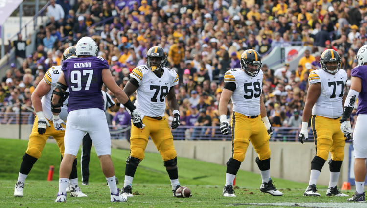 James-Daniels-Iowa-Football