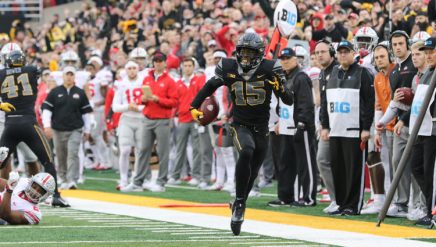 josh-jackson-iowa-football