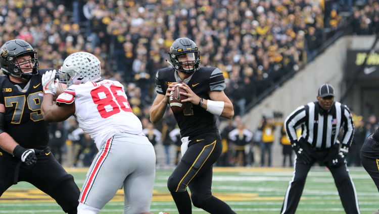 nate-stanley-iowa-football nate-stanley-iowa-football