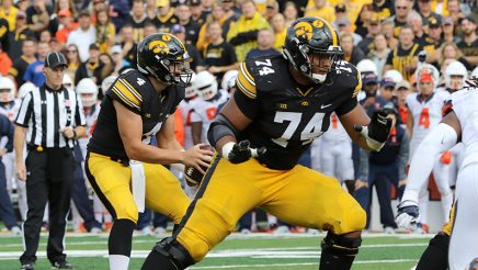 tristan-wirfs-iowa-football