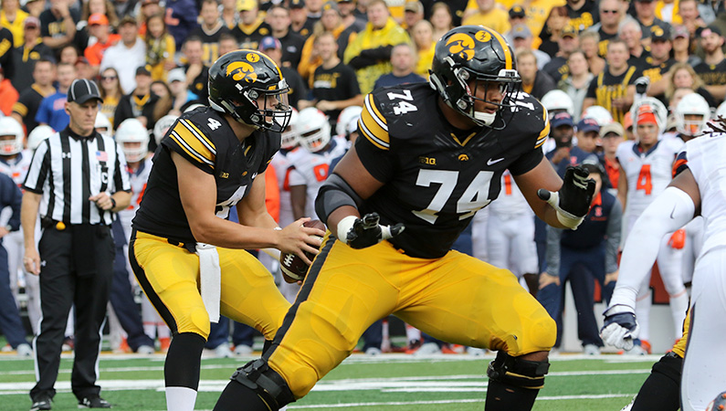 tristan-wirfs-iowa-football tristan-wirfs-iowa-football