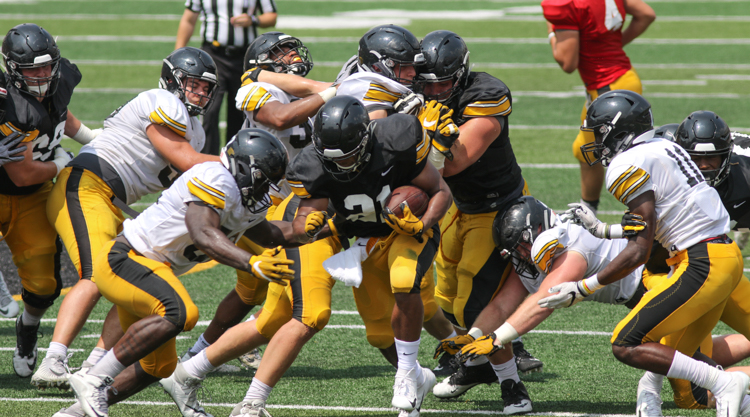 Ivory-Kelly-Martin-Iowa-Football