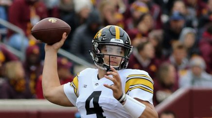 nate-stanley-iowa-football