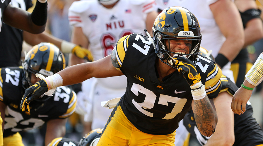 amani-hooker-iowa-football amani-hooker-iowa-football