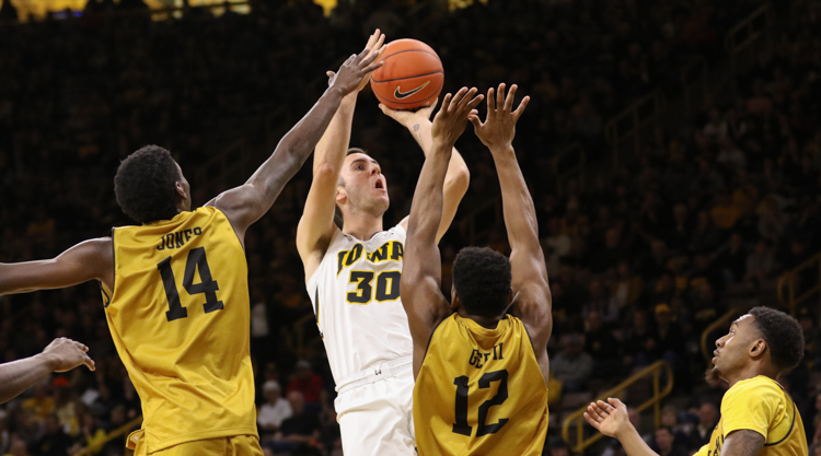 connor-mccaffery-iowa-basketball
