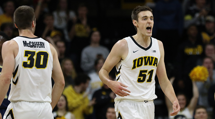 nicholas-baer-iowa-basketball