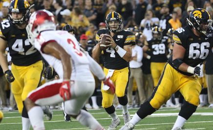 nate-stanley-iowa-football