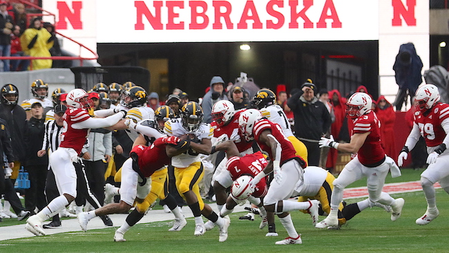 Tyler-Goodson-Iowa-football