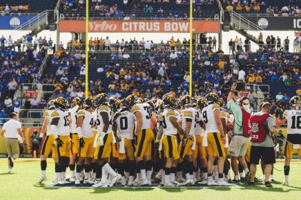 iowa pre game huddle