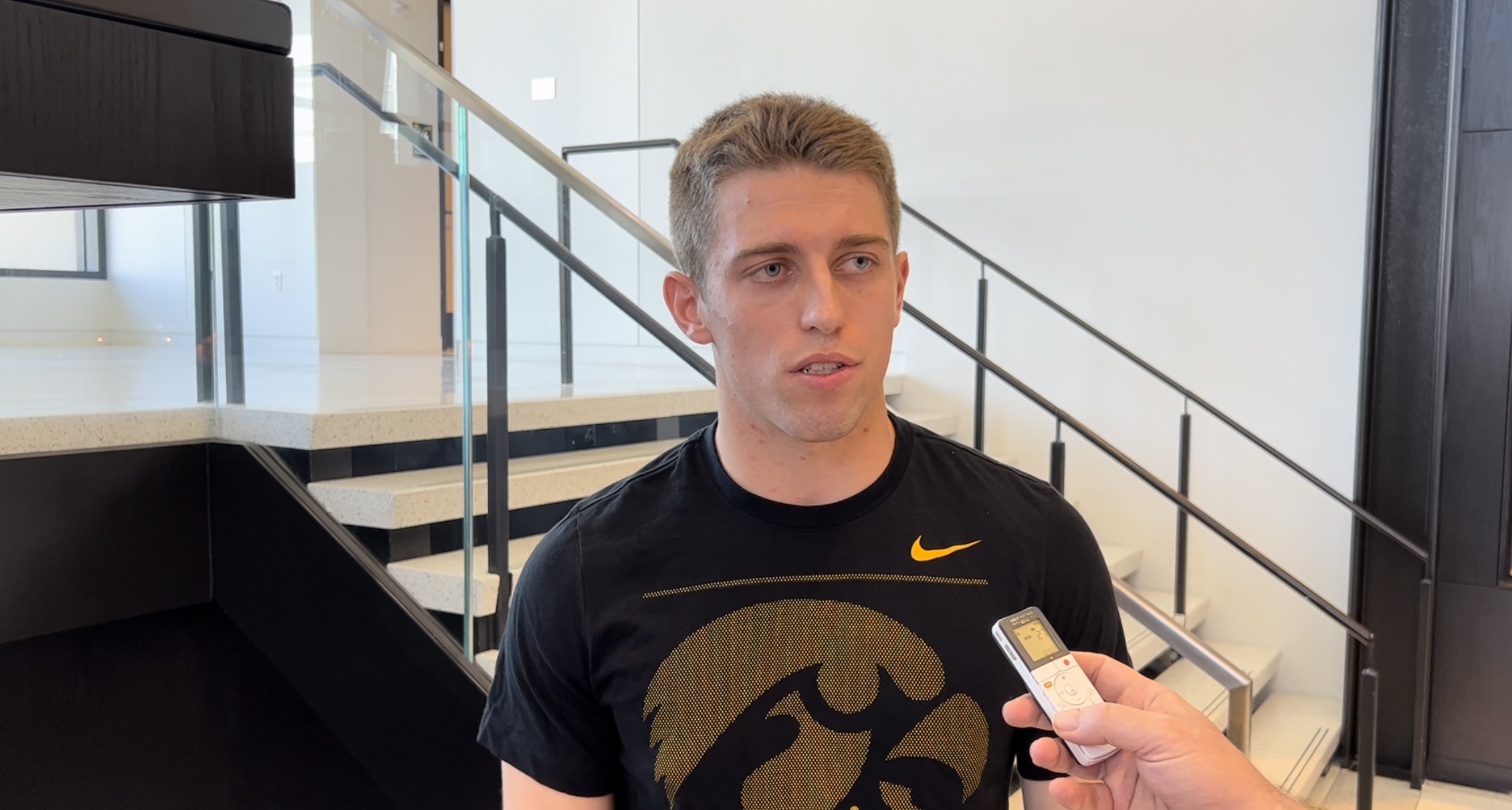 7ABC4D40-AF7A-451B-B413-BB706124D0D4