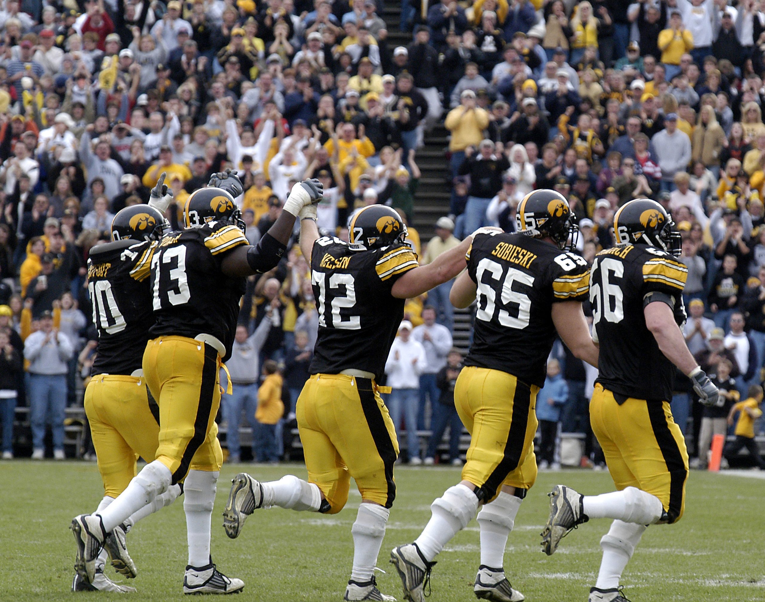 Senior o-line 2002 Senior o-line 2002