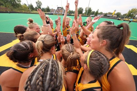 field hockey defeats nw