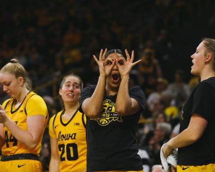 women penn staste bench celebration