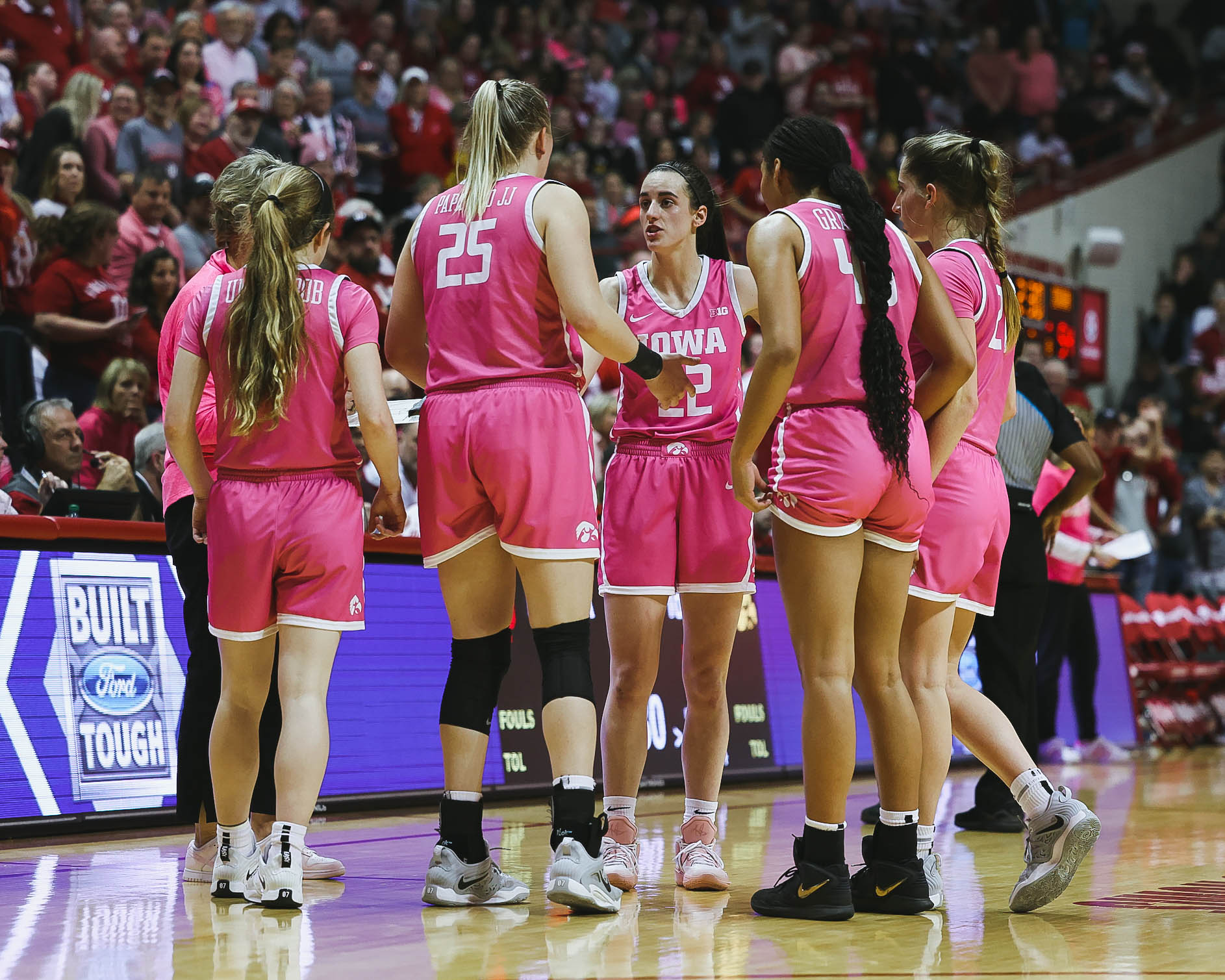 iowa women lose at indy