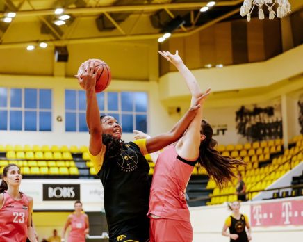 women beat croatain club team