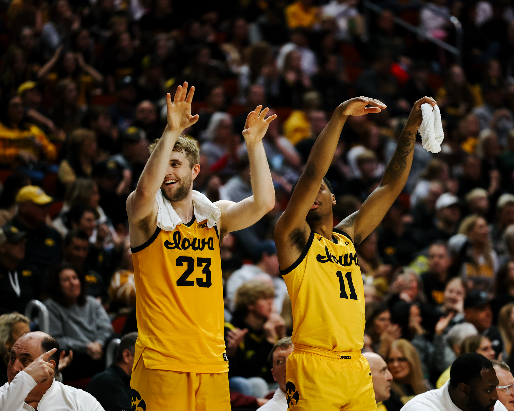 krikke perkins celebrate from bench