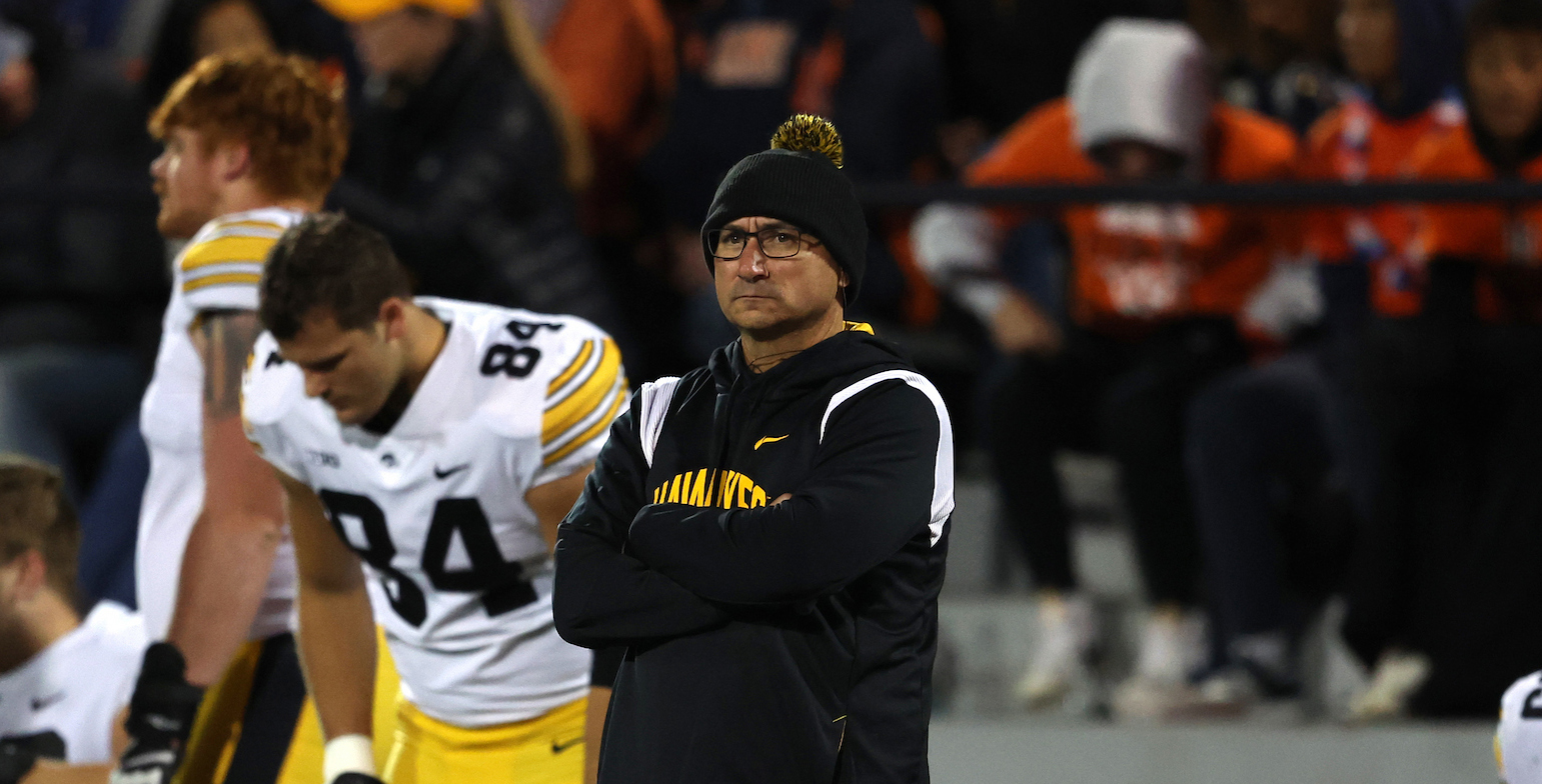 IOWA FOOTBALL VS ILLINOIS