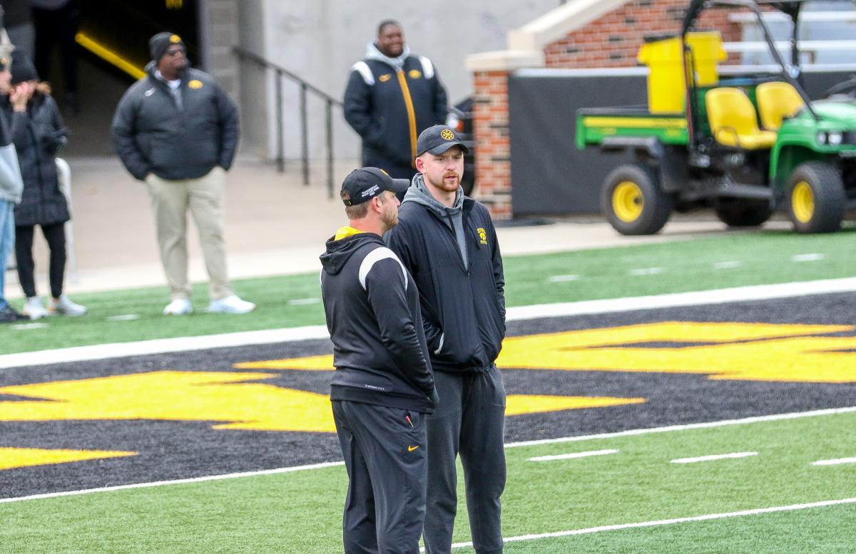 Jon Budmayr, Spencer Petras