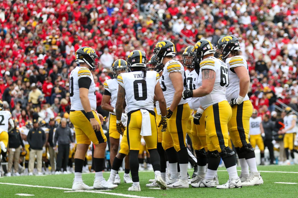 Hawkeye Huddle 