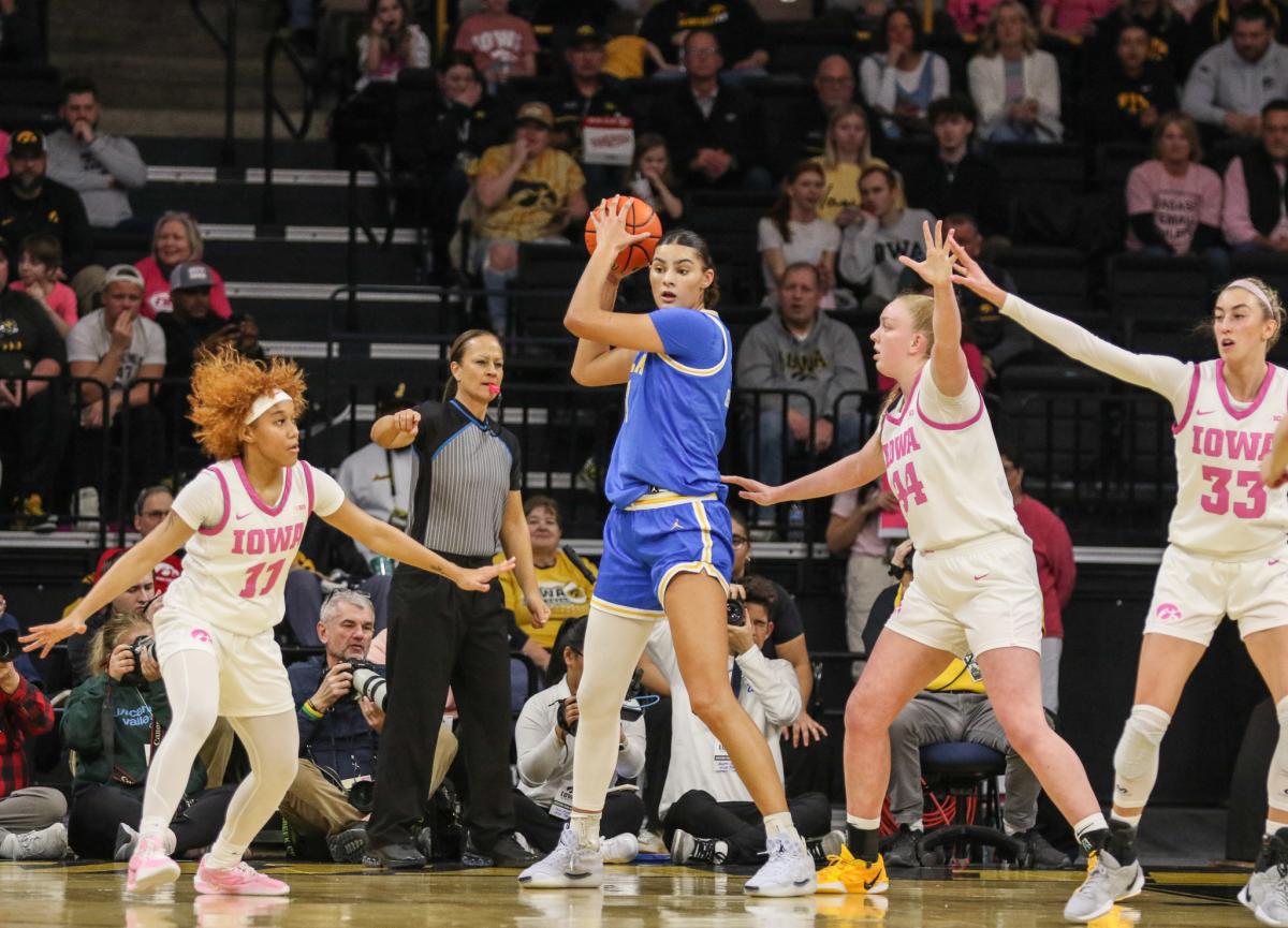 Aaliyah Guyton, Lauren Betts, Addison O'Grady, Lucy Olsen
