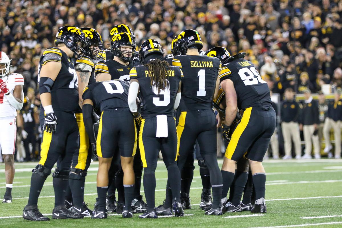 Hawkeye Huddle