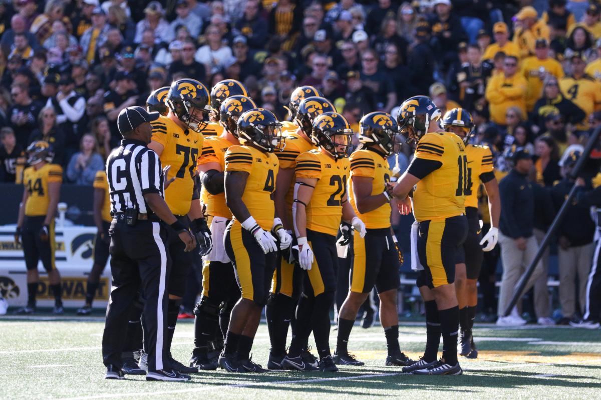 Hawkeye Huddle 