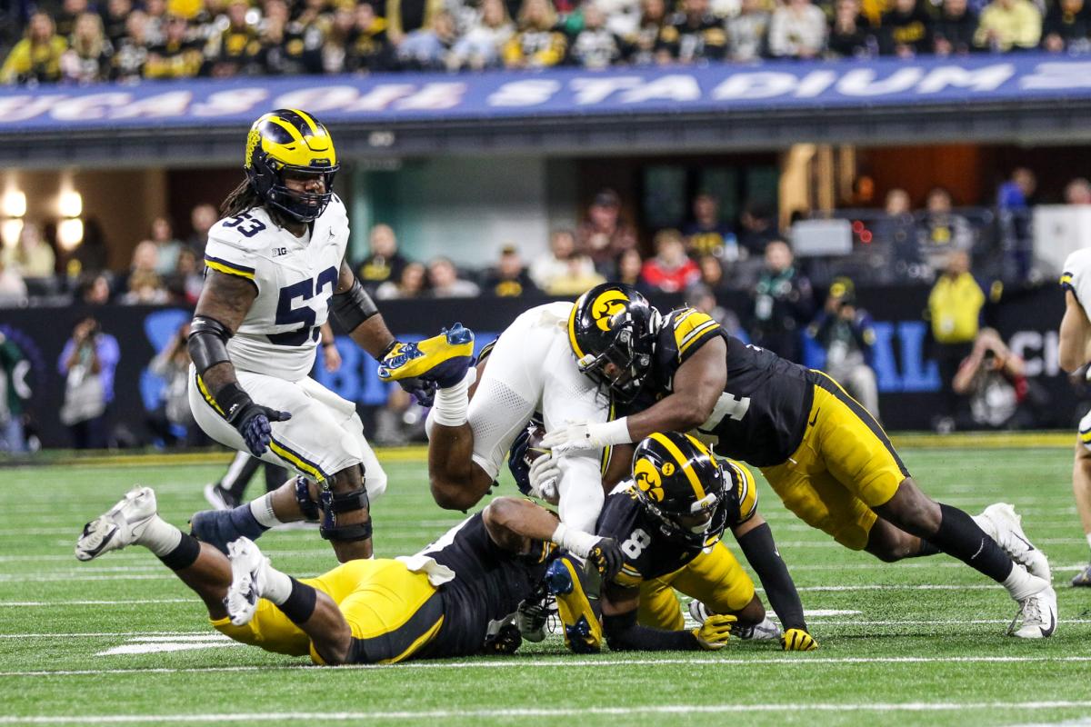 Jay Higgins, Deshaun Lee, Nick Jackson